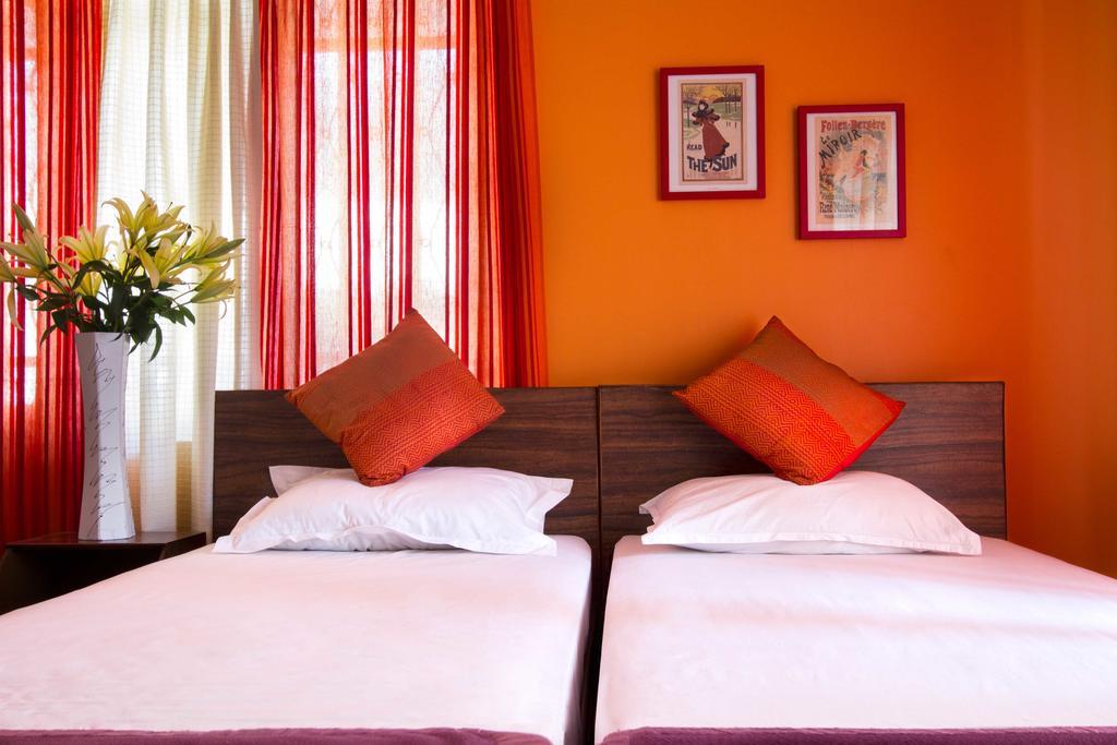 Amber Inn Μπανγκαλόρ Εξωτερικό φωτογραφία